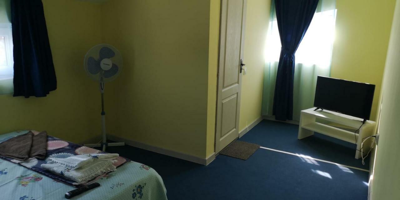 Vila Restaurant Angellys Tuzla Kültér fotó